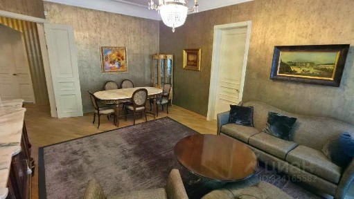 Продается 4-комн. квартира, 131,7 м²