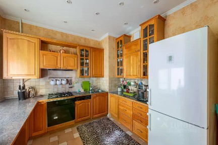 Продается 4-комн. квартира, 105,3 м²