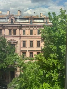 Продается 5-комн. квартира, 142,3 м²