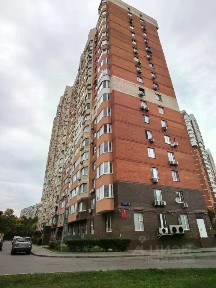Продается 4-комн. квартира, 145,7 м²