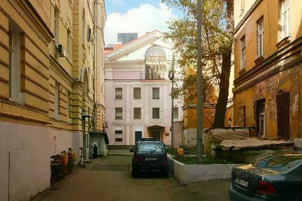 Продается 5-комн. квартира, 142 м²