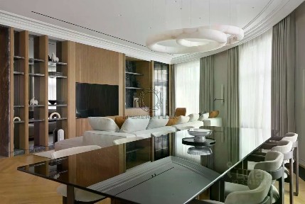 Продается 5-комн. квартира, 290 м²