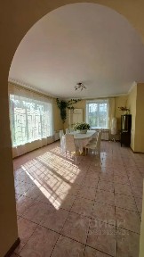 Сдается 4-этажный дом, 620 м²