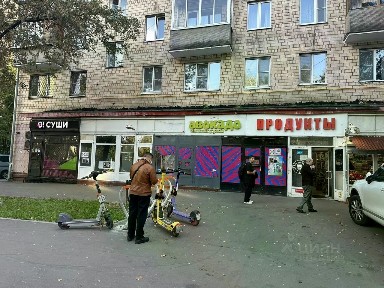 Сдается торговая площадь, 290 м²