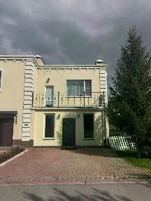 Сдается 2-этажный коттедж, 123 м²