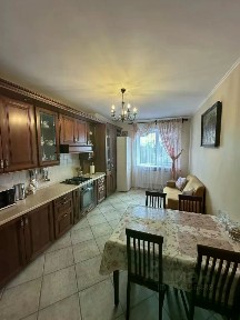 Продается 2-комн. квартира, 75,4 м²