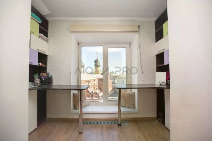 Продается 4-комн. квартира, 95,9 м²