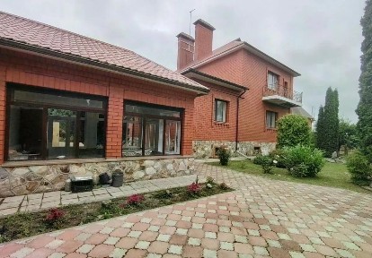 Продается 2-этажный коттедж, 440 м²