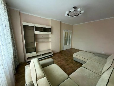 Продается 2-комн. квартира, 65 м²