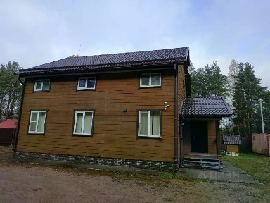 Сдается 2-этажный дом, 160 м²