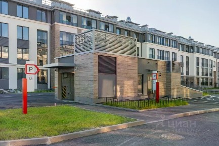 Санкт-Петербург, р-н Петродворцовый, мкр. Стрельна, ул. Константина Тимошинина, 10