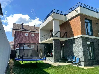 Продается 2-этажный дом, 172 м²