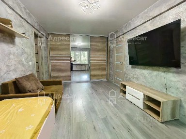 Продается 4-комн. квартира, 58,5 м²
