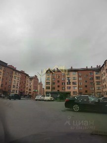Продается 5-комн. квартира, 240 м²