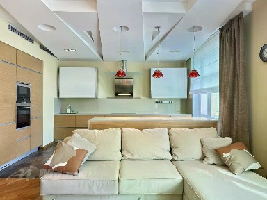Сдается 4-комн. квартира, 184 м²