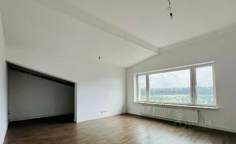 Продается студия, 91 м²