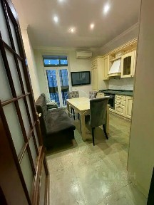 Сдается 2-комн. квартира, 79 м²