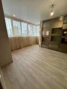 Продается 4-комн. квартира, 112 м²
