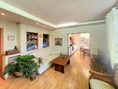 Продается 2-комн. квартира, 58 м²