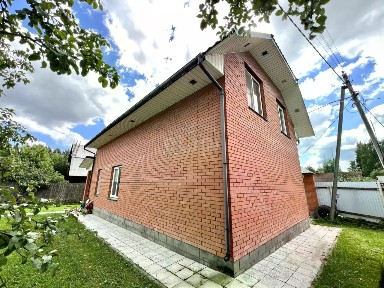 Продается 2-этажный дом, 139,7 м²
