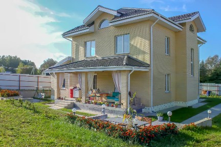 Продается 2-этажный коттедж, 199 м²