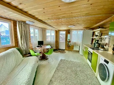 Сдается 2-этажный дом, 110 м²