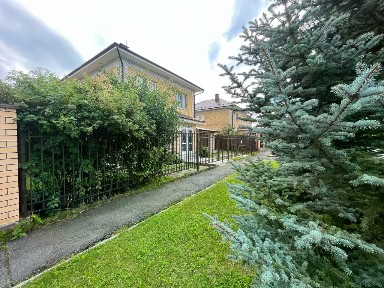 Продается 2-этажный коттедж, 156 м²