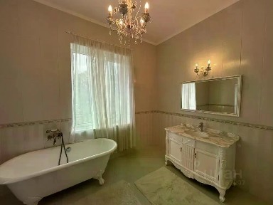 Сдается 3-этажный коттедж, 500 м²