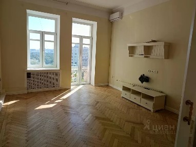 Продается 2-комн. квартира, 58 м²