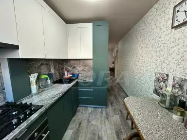 Продается 4-комн. квартира, 76,6 м²