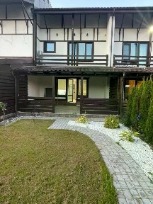 Продается 3-этажный таунхаус, 181 м²