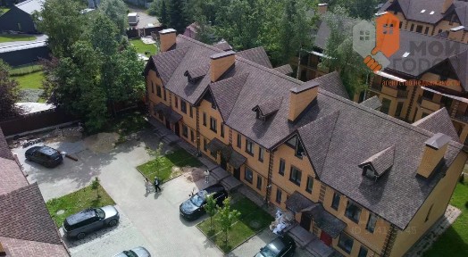 Продается 3-этажный таунхаус, 190 м²