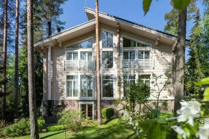 Продается 3-этажный дом, 402,5 м²