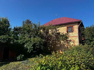 Сдается 2-этажный дом, 300 м²