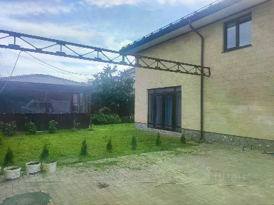 Сдается 2-этажный дом, 150 м²