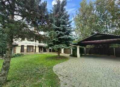 Сдается 3-этажный коттедж, 325 м²