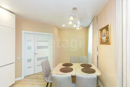 Продается 2-комн. квартира, 71,7 м²