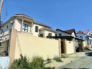 Продается 2-этажный дом, 314 м²