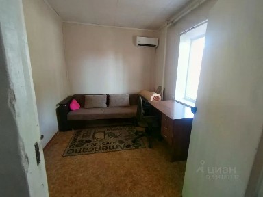 Продается 1/2 часть 2-этажного дома, 240 м²