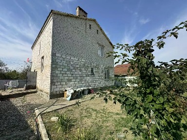 Продается 2-этажный дом, 144 м²