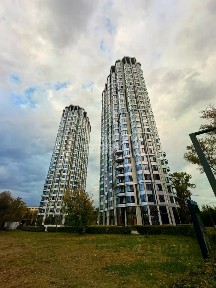 Продаются 4-комн. апартаменты, 99 м²