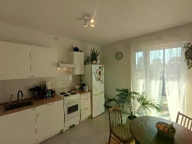 Продается 2-комн. квартира, 56 м²