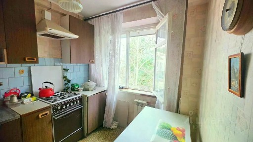 Краснодарский край, Сочи, р-н Центральный, мкр. Макаренко, Заречный микрорайон, ул. Абрикосовая, 25