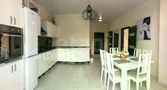 Продается 2-комн. квартира, 70,8 м²