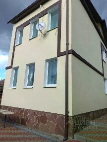 Продается 2-этажный дом, 240 м²