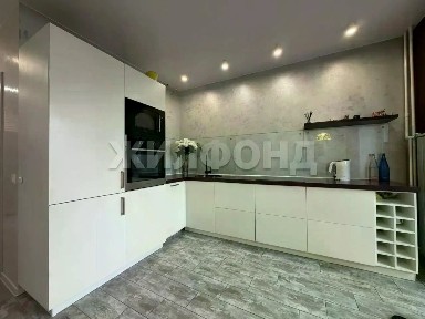 Продается 2-комн. квартира, 65,7 м²