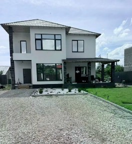 Продается 2-этажный дом, 179 м²