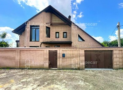 Продается 2-этажный дом, 246,1 м²