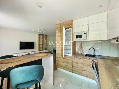 Продается 3-комн. квартира, 72 м²