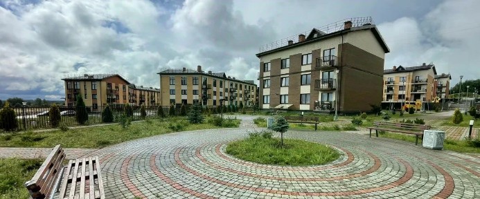 Продается 2-комн. квартира, 76,6 м²